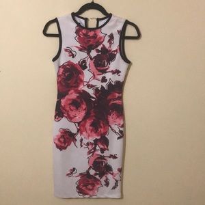 Red and white flowered tight dress IVONNE size 6